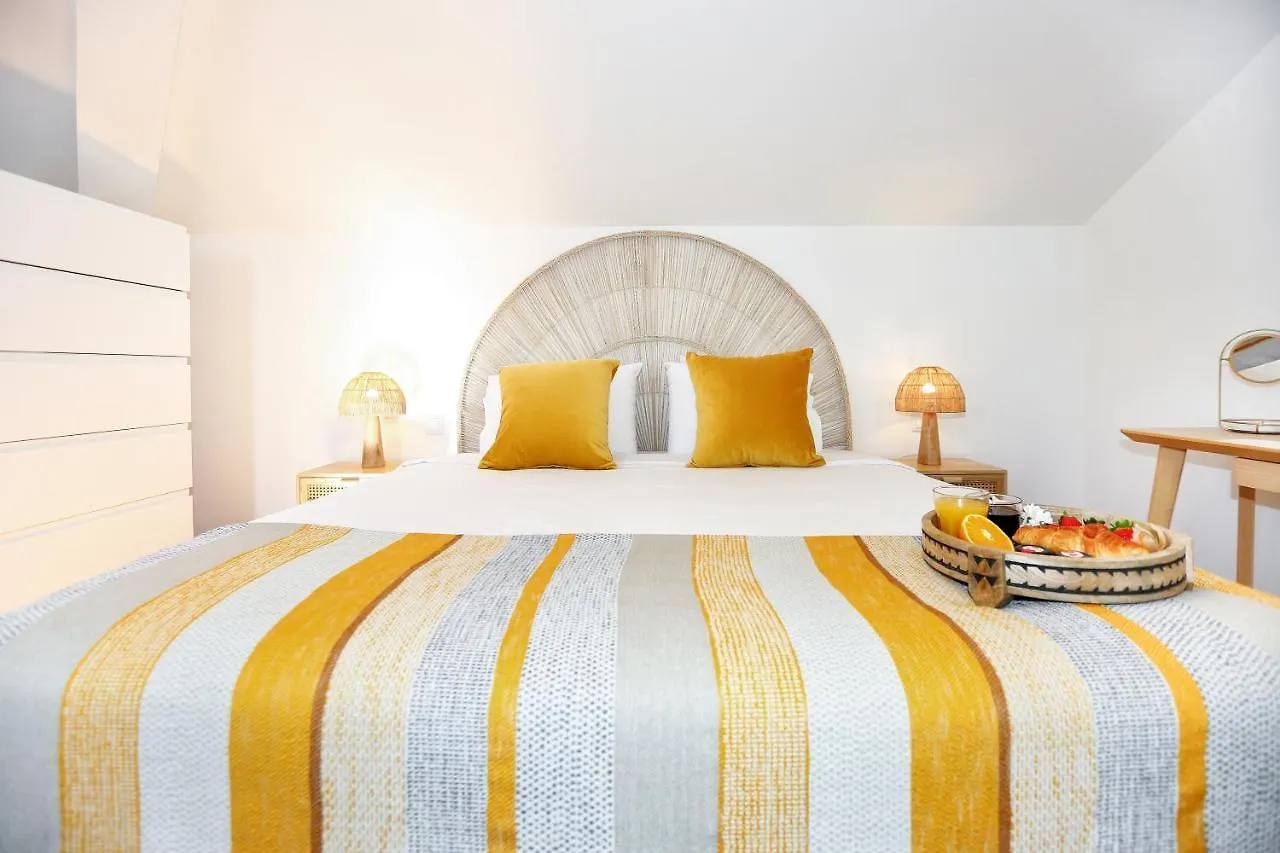 Tropical Flavour Apartment Faro 0*,  Portugal